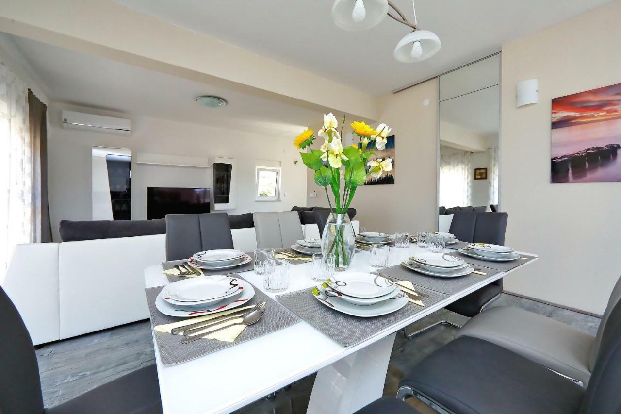 Panorama Hills Villa Debeljak Ngoại thất bức ảnh